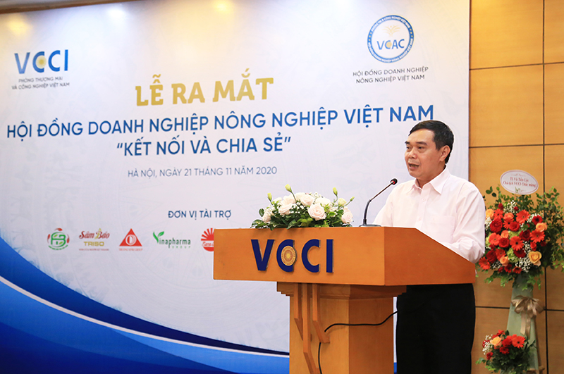 Ông Hà Văn Thắng, Chủ tịch Hội đồng Doanh nghiệp Nông nghiệp Việt Nam phát biểu tại buổi lễ
