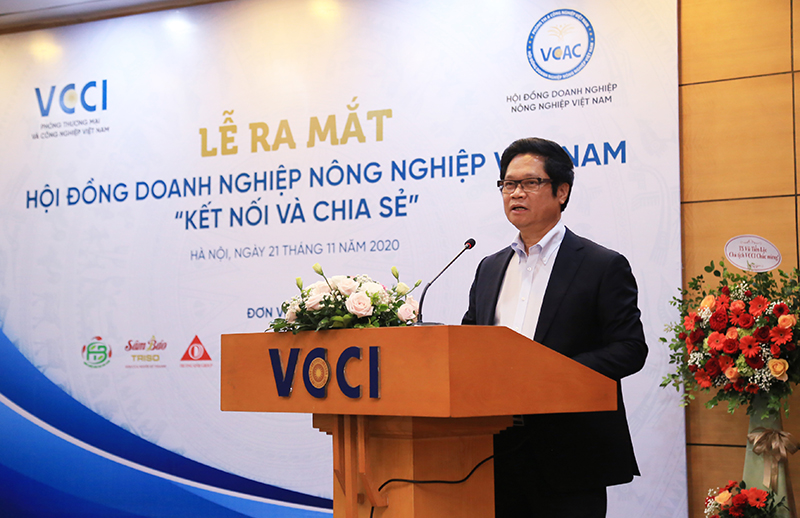 Chủ tịch Phòng Thương mại và Công nghệ Việt Nam (VCCI) Vũ Tiến Lộc phát biểu tại buổi lễ