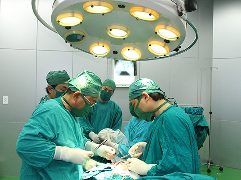 Phẫu thuật viêm khớp giúp bệnh nhân giảm nhanh các cơn đau nhức