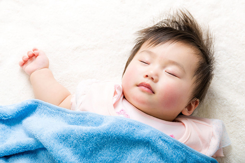 Có nhiều nguyên nhân ảnh hưởng tới chất lượng giấc ngủ của trẻ